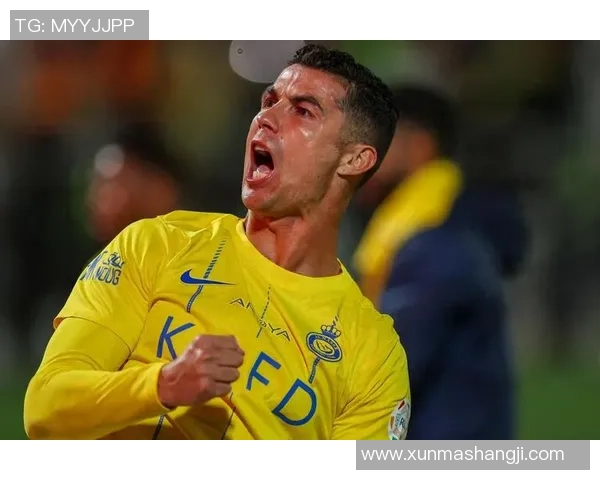 足球明星意外停球失误引发球迷热议赛场瞬间成焦点